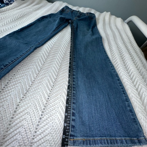 Levi's Perfectly Slimming Boot Cut 512 Jean - size 10m - Picture 7 of 7